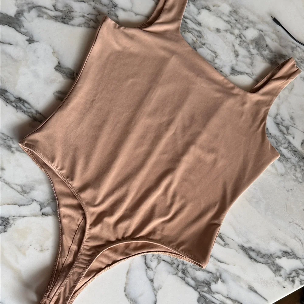 SO Women's Shapewear Bodysuit Women’s size Large